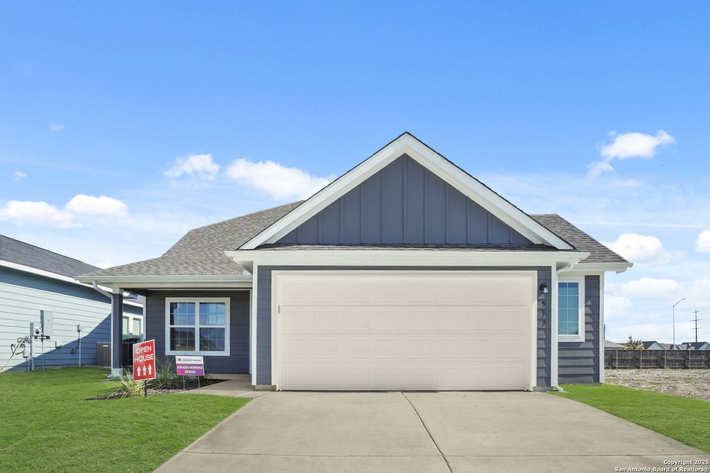 Photo of 517 Lina Way, Seguin, TX 78155 (MLS # 1891668)