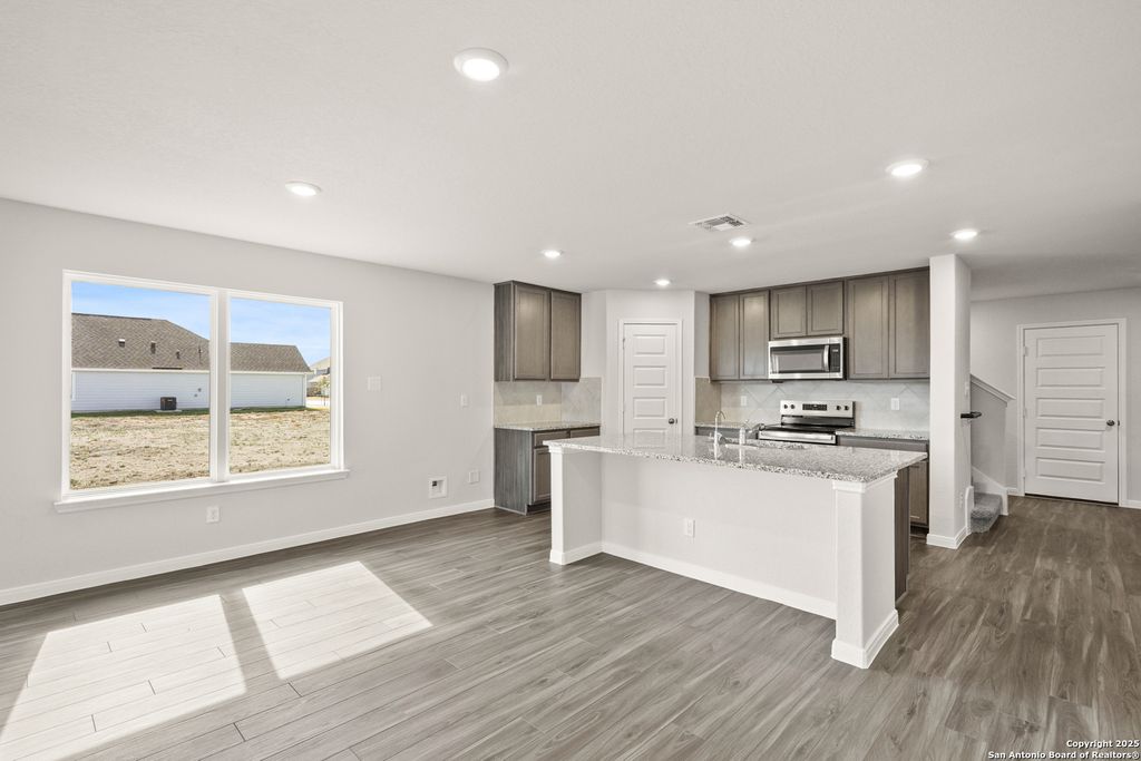 Photo of 517 Lina Way, Seguin, TX 78155 (MLS # 1891668)