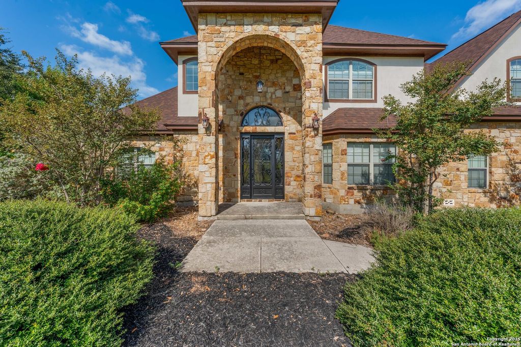 Photo of 169 Abrego Lake, Floresville, TX 78114 (MLS # 1906473)