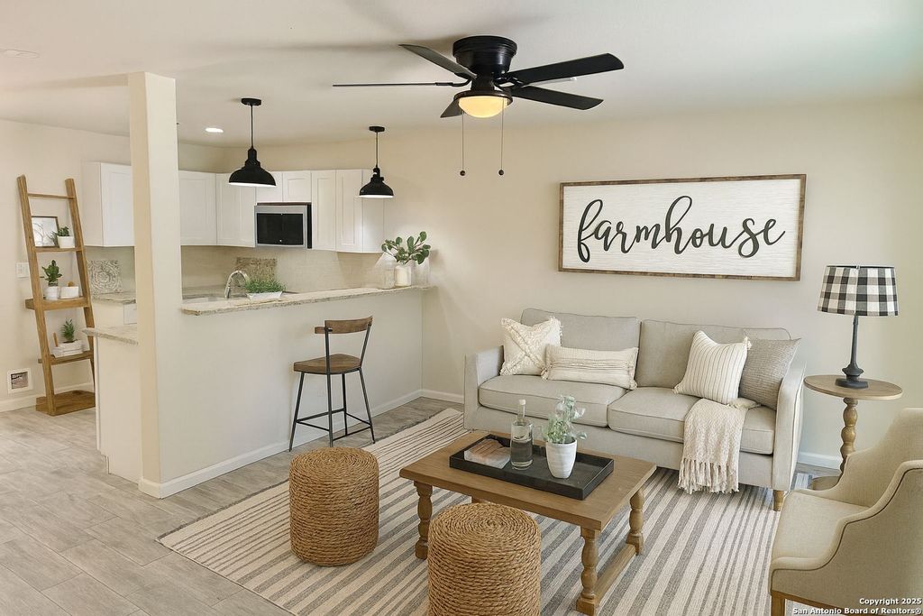 Photo of 687 Burr Oak, Canyon Lake, TX 78133 (MLS # 1889282)