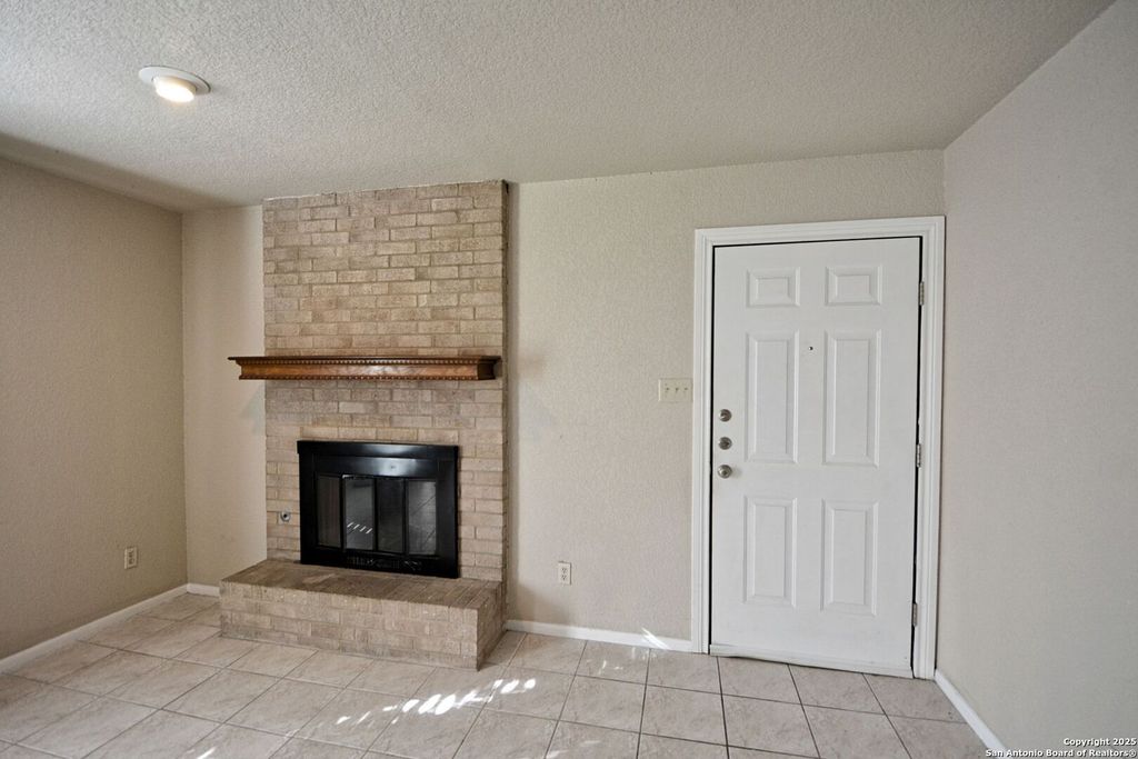 Photo of 1024 MISSION DR B #B, New Braunfels, TX 78130 (MLS # 1922670)