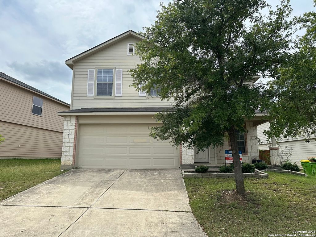Photo of 327 VILLE SERENE, San Antonio, TX 78253 (MLS # 1909985)