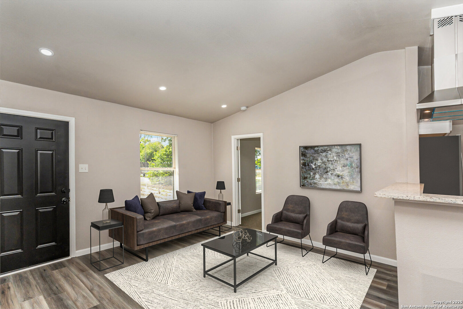 7038 Apple Valley