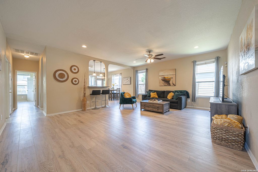 Photo of 431 DIANA DR, Converse, TX 78109 (MLS # 1964387)