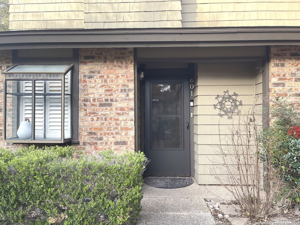 Photo of 11815 Vance Jackson 601A #601A, San Antonio, TX 78230 (MLS # 1932686)