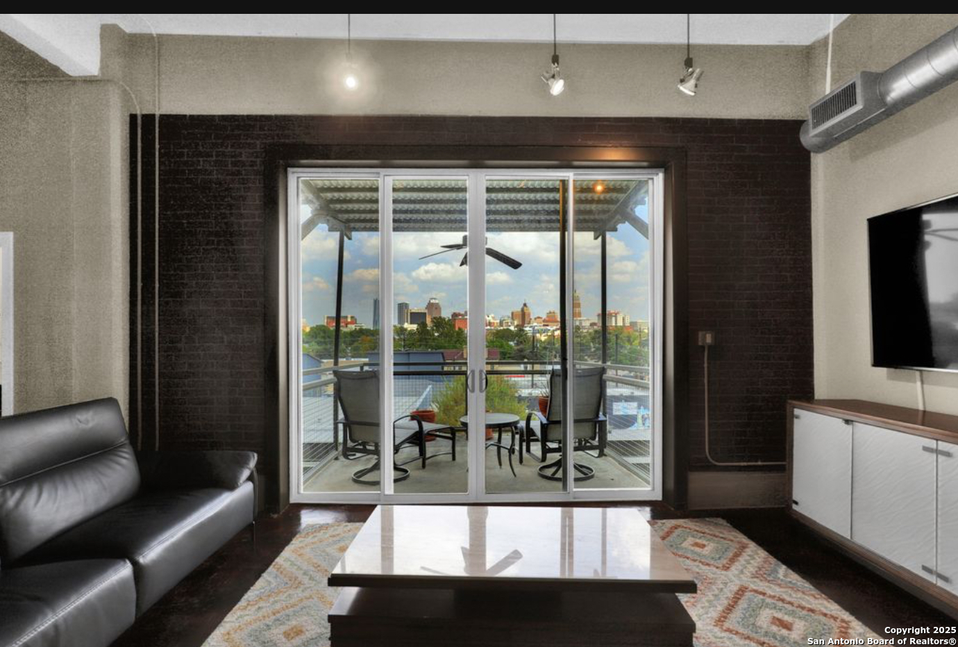 831 S Flores 2407-2409