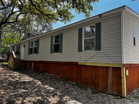 250 County Road 3826 San Antonio TX 78253