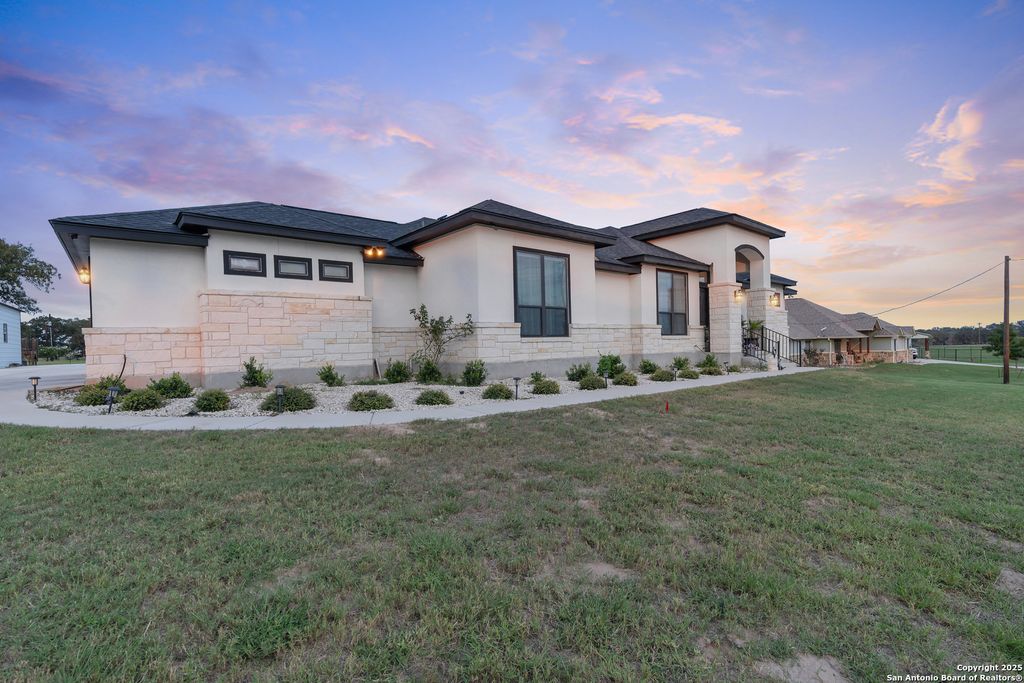 Photo of 300 Abrego Lake, Floresville, TX 78114 (MLS # 1908802)