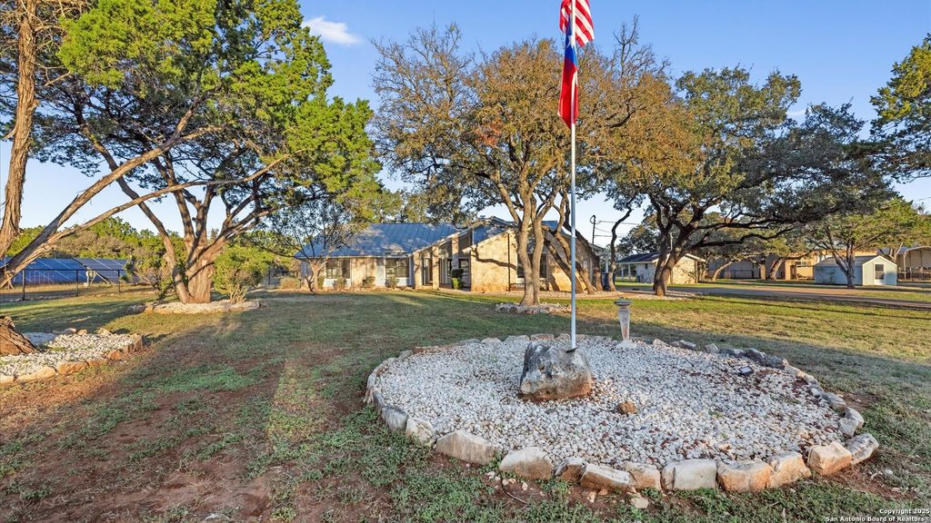 Photo of 13035 Tonne Dr E, New Braunfels, TX 78132 (MLS # 1926863)