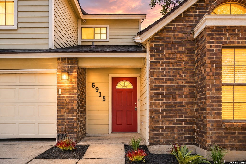 Photo of 6915 Raintree Frst, San Antonio, TX 78233 (MLS # 2005686)