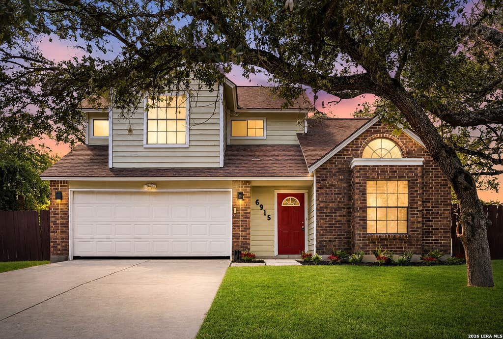 Photo of 6915 Raintree Frst, San Antonio, TX 78233 (MLS # 2005686)