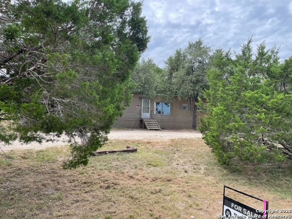 Photo of 1045 Sequoia, Canyon Lake, TX 78133 (MLS # 1887230)