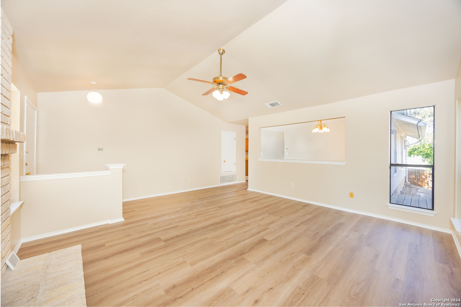 13911 Cypress Hollow Dr
