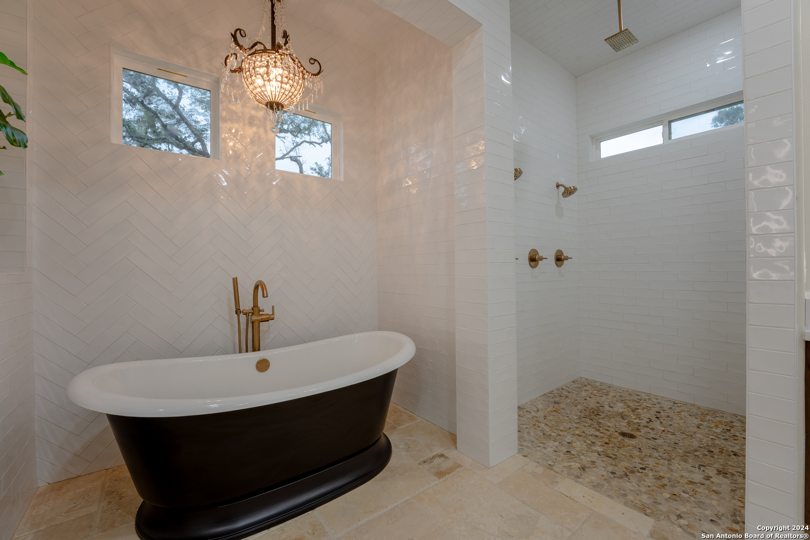 507 ARTHUR CT
