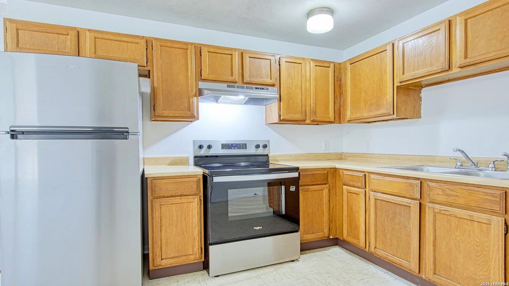 Photo of 406 Pine, Kenedy, TX 78119 (MLS # 1943936)