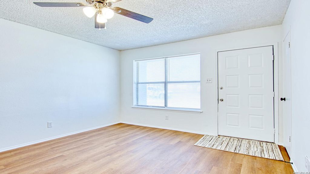 Photo of 406 Pine, Kenedy, TX 78119 (MLS # 1943936)