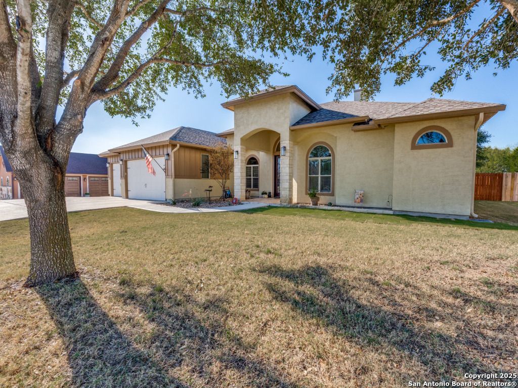Photo of 223 River Park, New Braunfels, TX 78130 (MLS # 1921354)