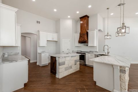 A home in Atascosa