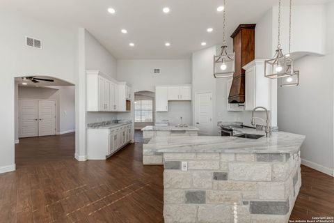 A home in Atascosa
