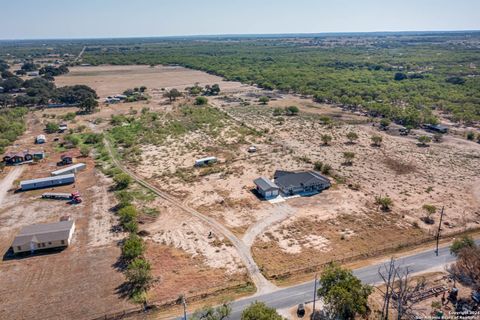 A home in Atascosa