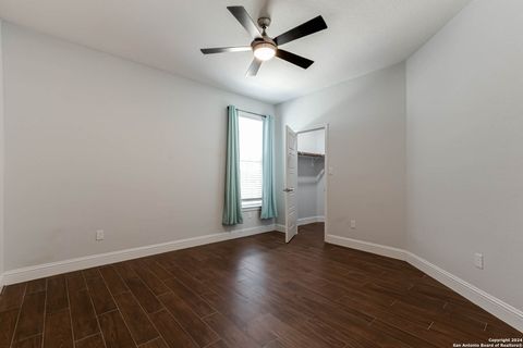 A home in Atascosa
