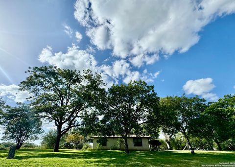 A home in Uvalde