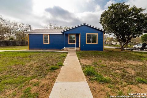 A home in Poteet