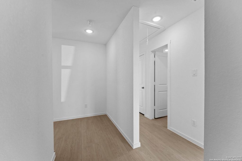 Photo of 137 Alameda Dr, Fredericksburg, TX 78624 (MLS # 1934702)