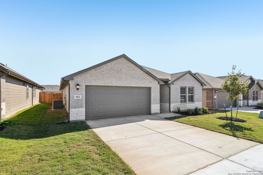 Photo of 122 Dakota Ridge, Cibolo, TX 78108 (MLS # 1898091)