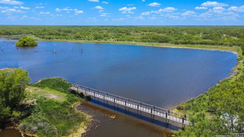773 toquigny Carrizo Springs TX 78834