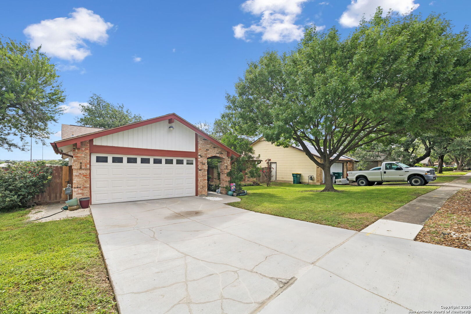7847 Grass Hollow