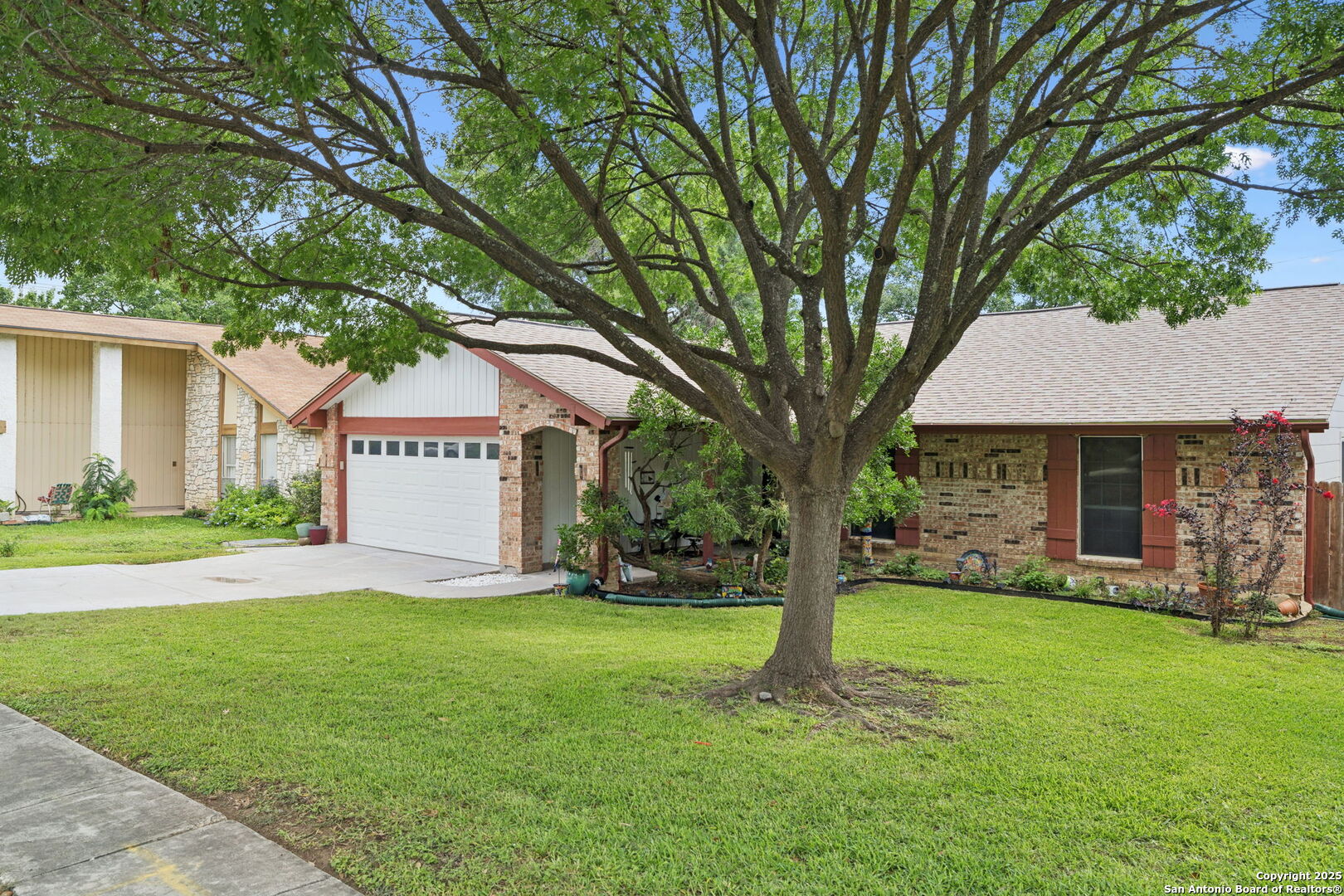 7847 Grass Hollow