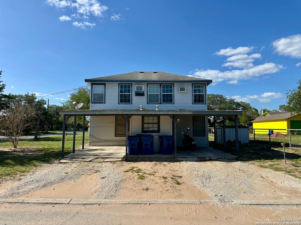 Photo of 545 A&amp;B Bensdale, Pleasanton, TX 78064 (MLS # 1873778)