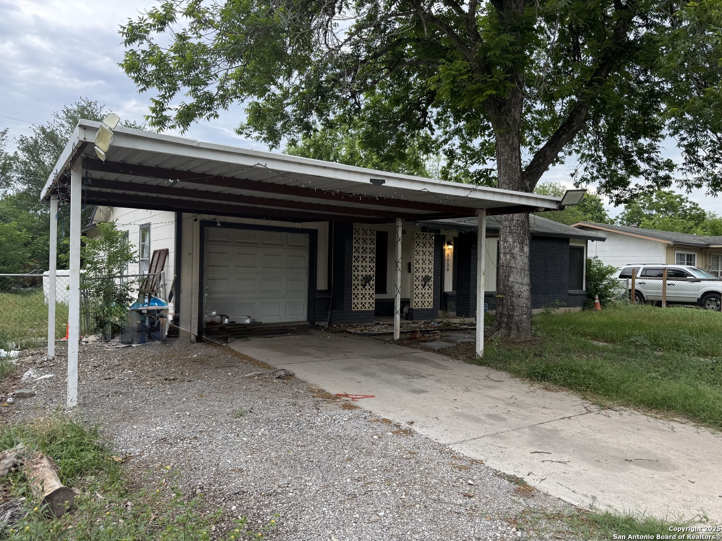 5039 Bayhead