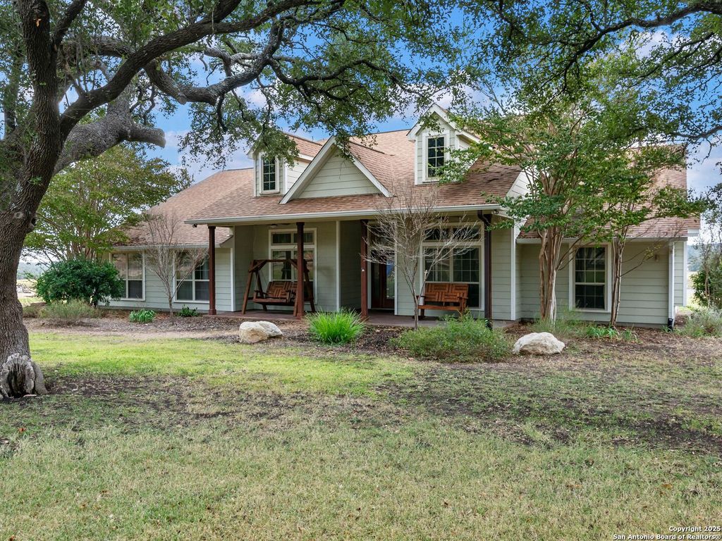 Photo of 272 Schaper, Fredericksburg, TX 78624 (MLS # 1907880)