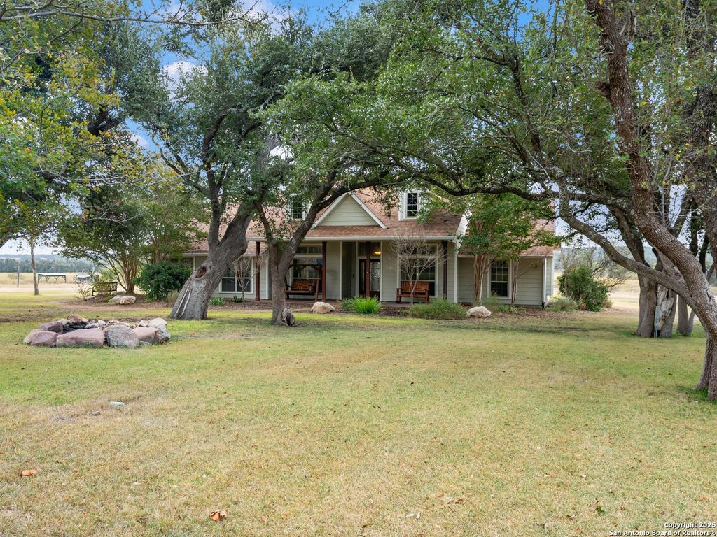 Photo of 272 Schaper, Fredericksburg, TX 78624 (MLS # 1907880)