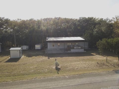 A home in Leakey