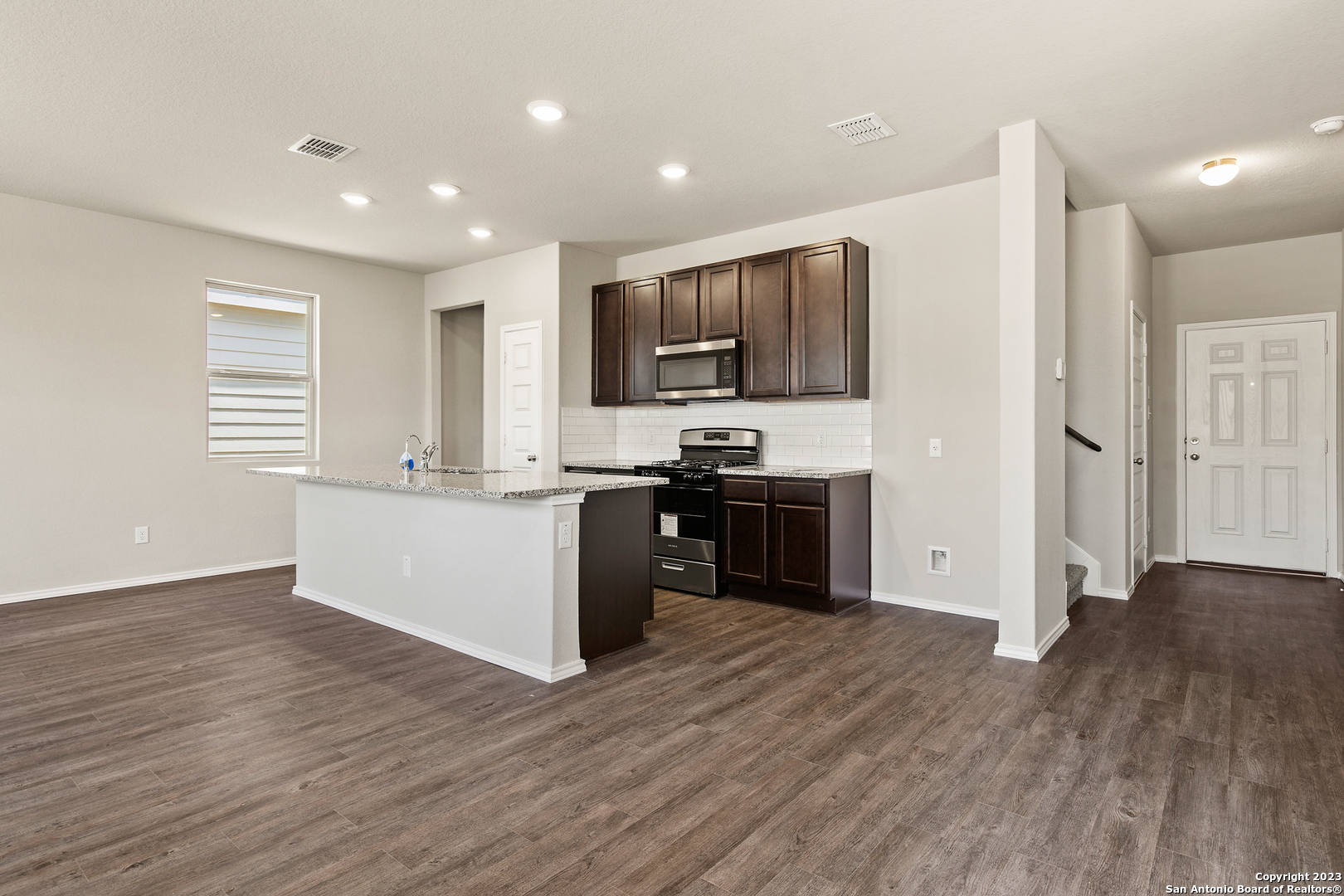 4939 Blue Ranch