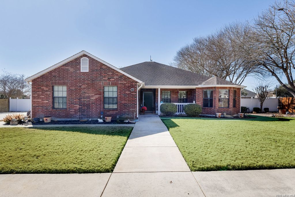 Photo of 1707 Park View, Pleasanton, TX 78064 (MLS # 1941172)