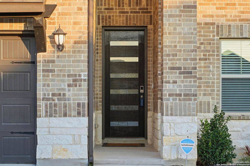 Photo of 10259 Juniper Oaks, Boerne, TX 78006 (MLS # 1925455)