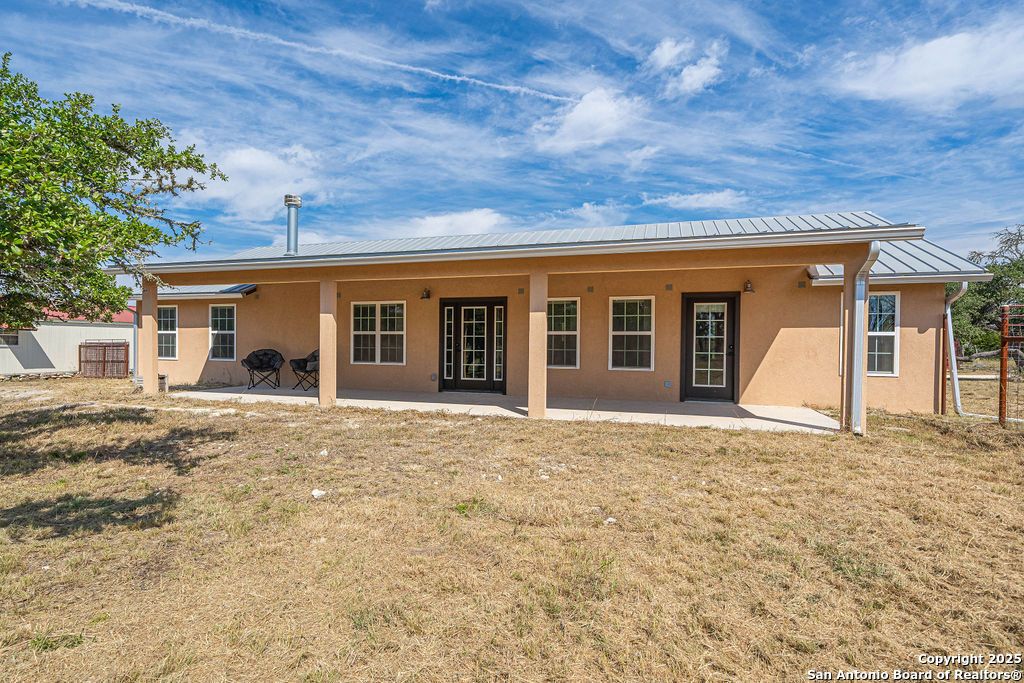 Photo of 6415 Old Harper, Fredericksburg, TX 78624 (MLS # 1925639)