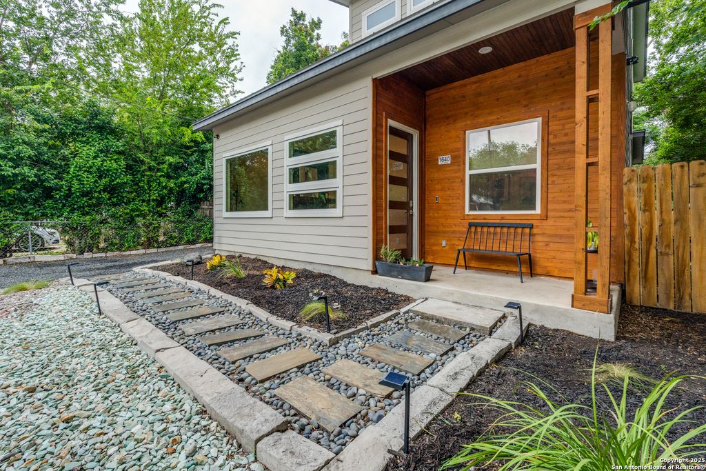 Photo of 1640 Katy, New Braunfels, TX 78130 (MLS # 1917913)