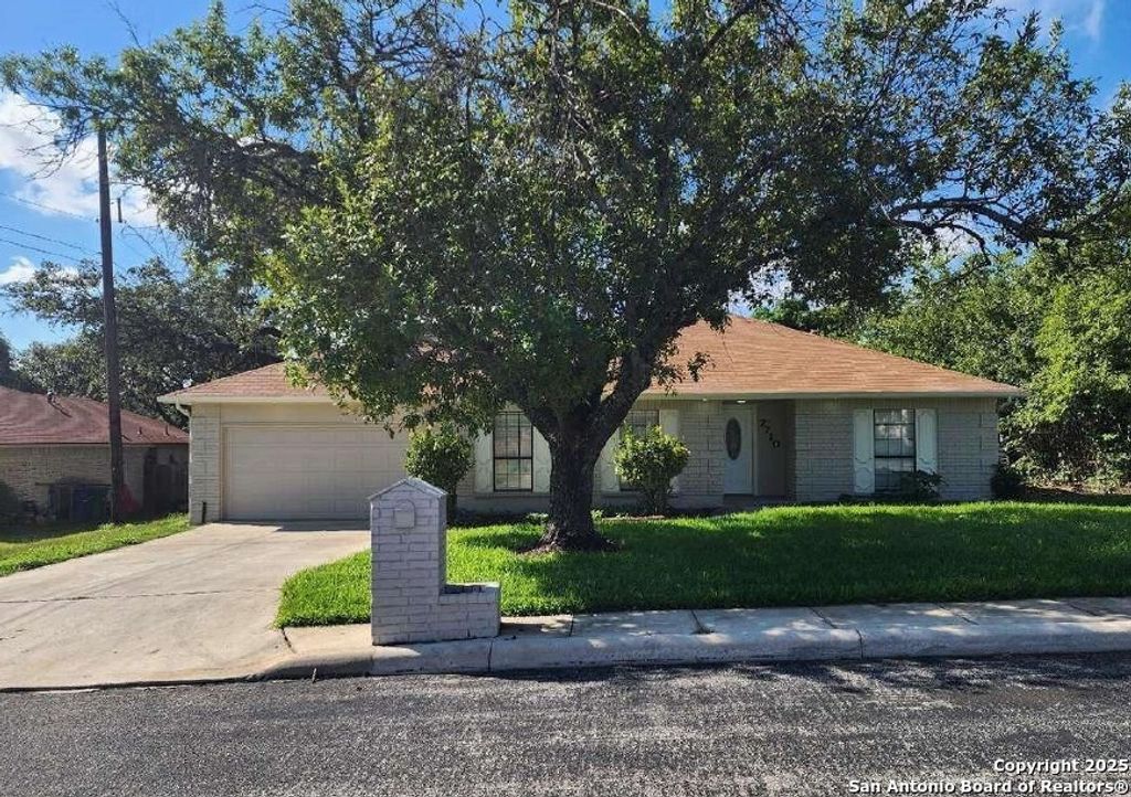Photo of 7710 Crooked Rd, San Antonio, TX 78254 (MLS # 1914431)