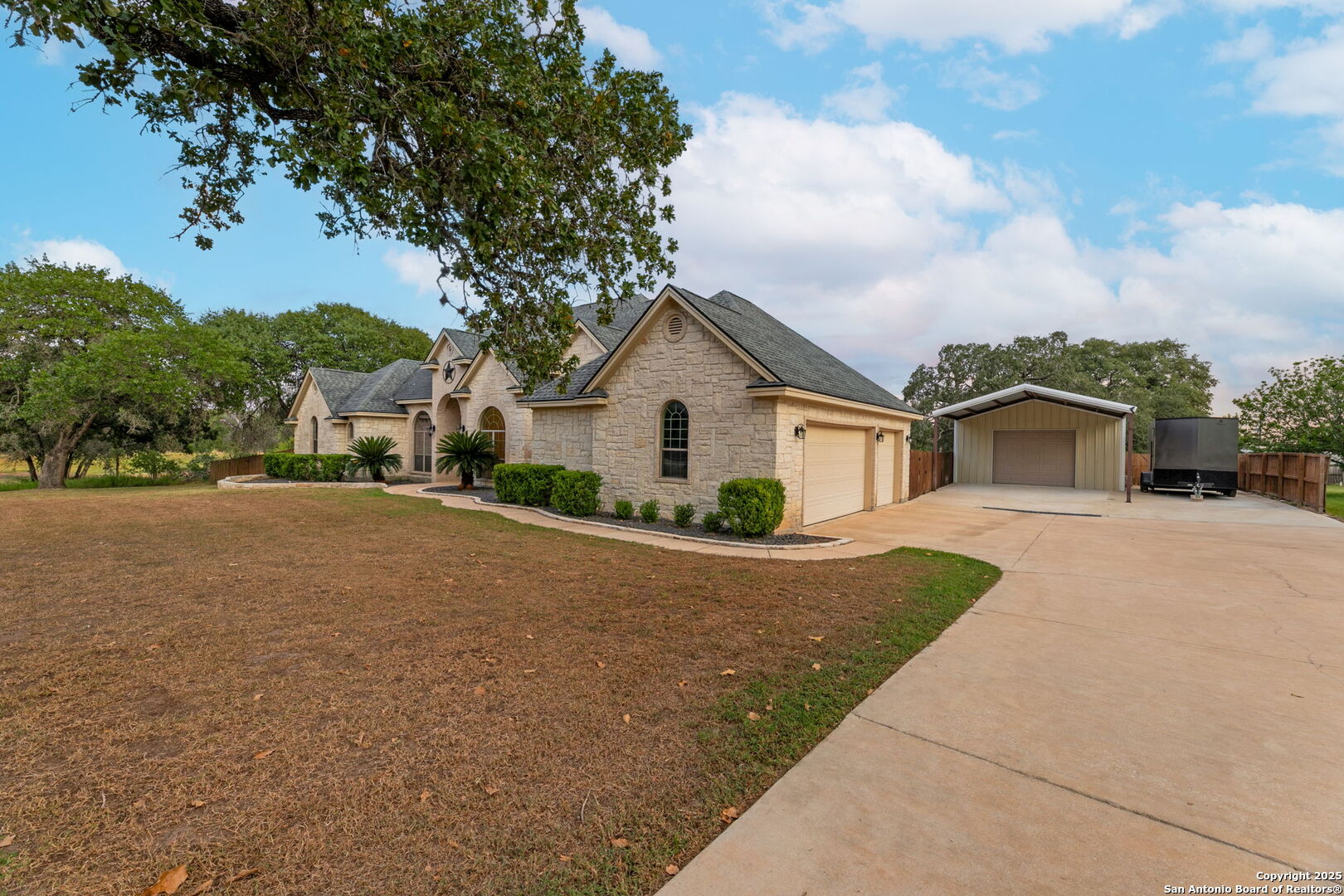 140 Legacy Trail Dr
