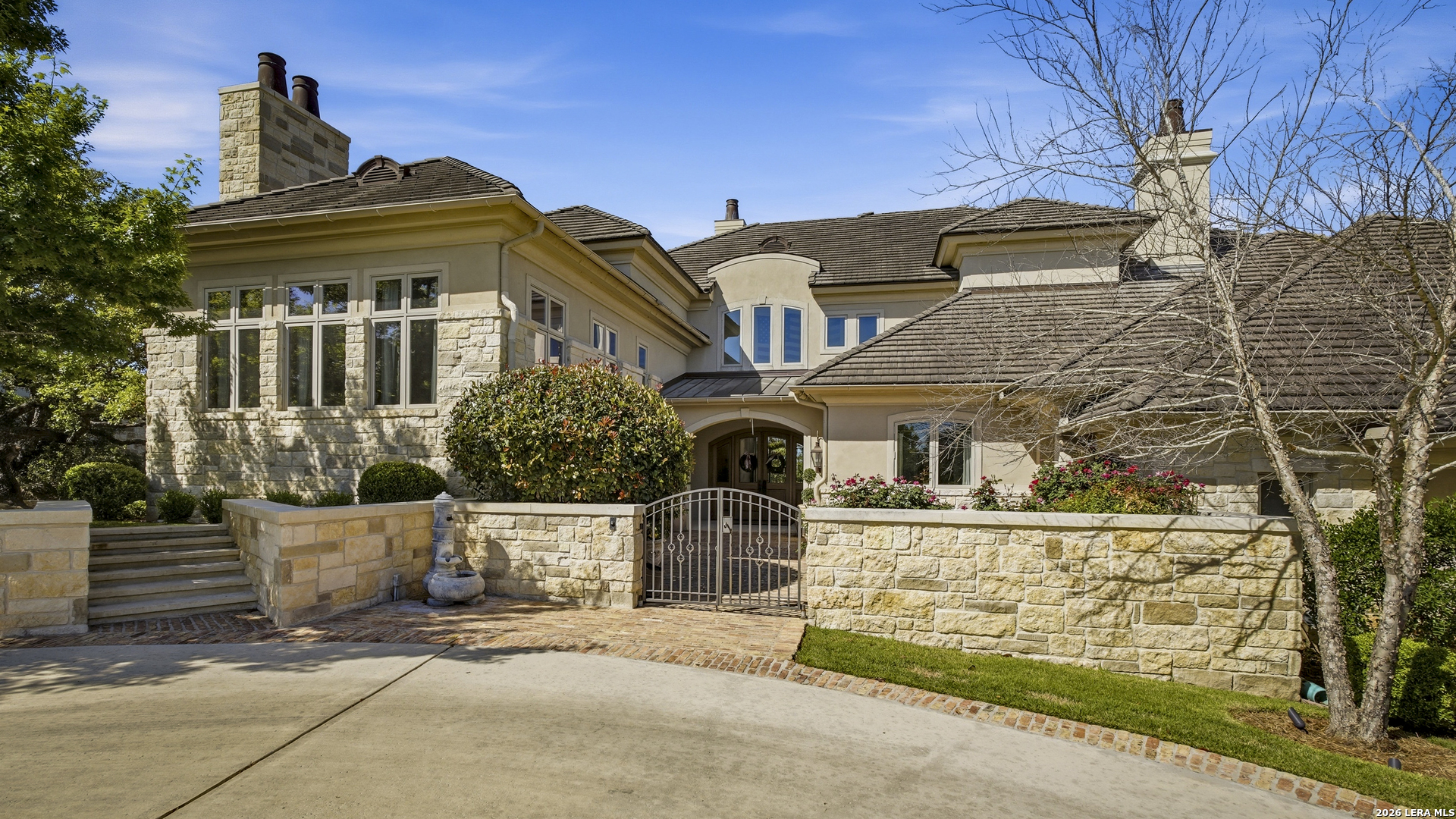 52 Oakland Hills