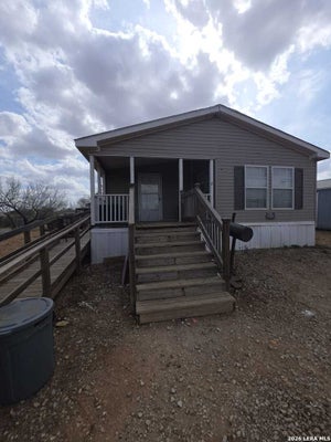 311 E FRIO ST, DILLEY, TX 78017 - Image ad3b9e849bfb324e23ef97a109aaaabd/172935565