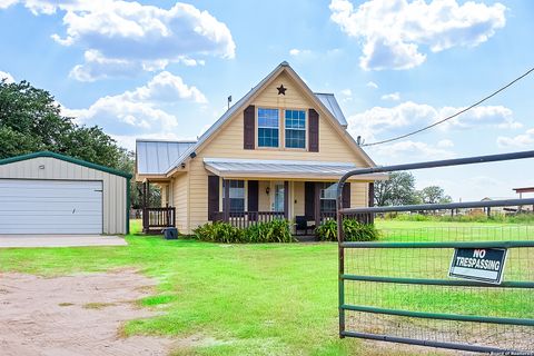 A home in Devine