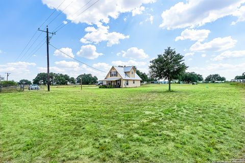 A home in Devine