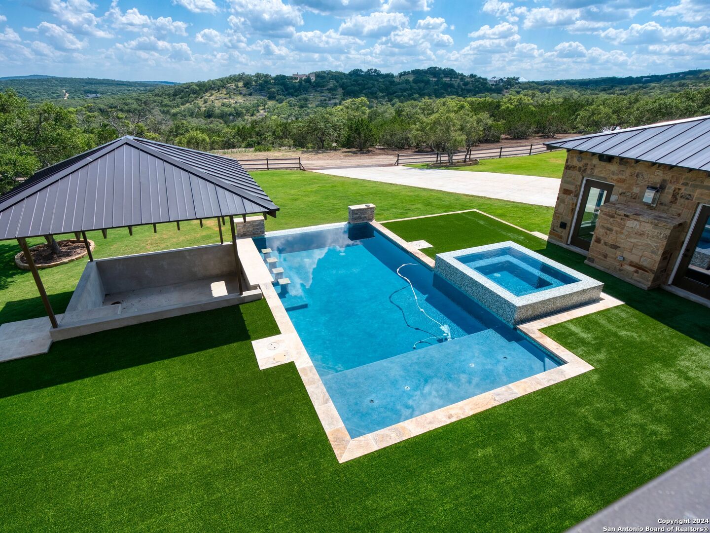 298 TABLE ROCK

                                                                             Helotes                                

                                    , TX - $4,750,000