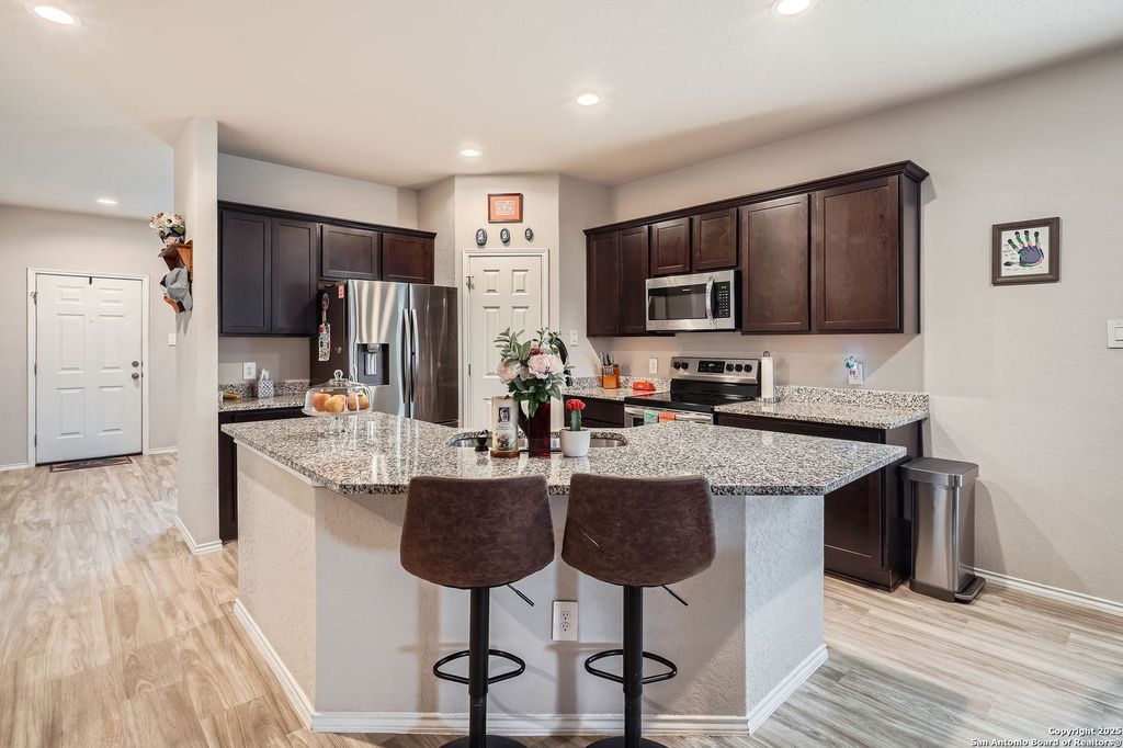 Photo of 13039 Heathers Sun, St Hedwig, TX 78152 (MLS # 1873508)